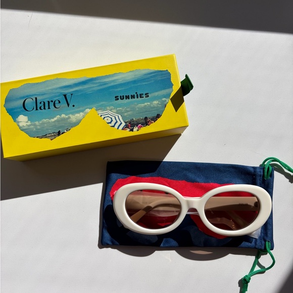 Clare V. Julia Oval Retro Sunglasses - Picture 5 of 5